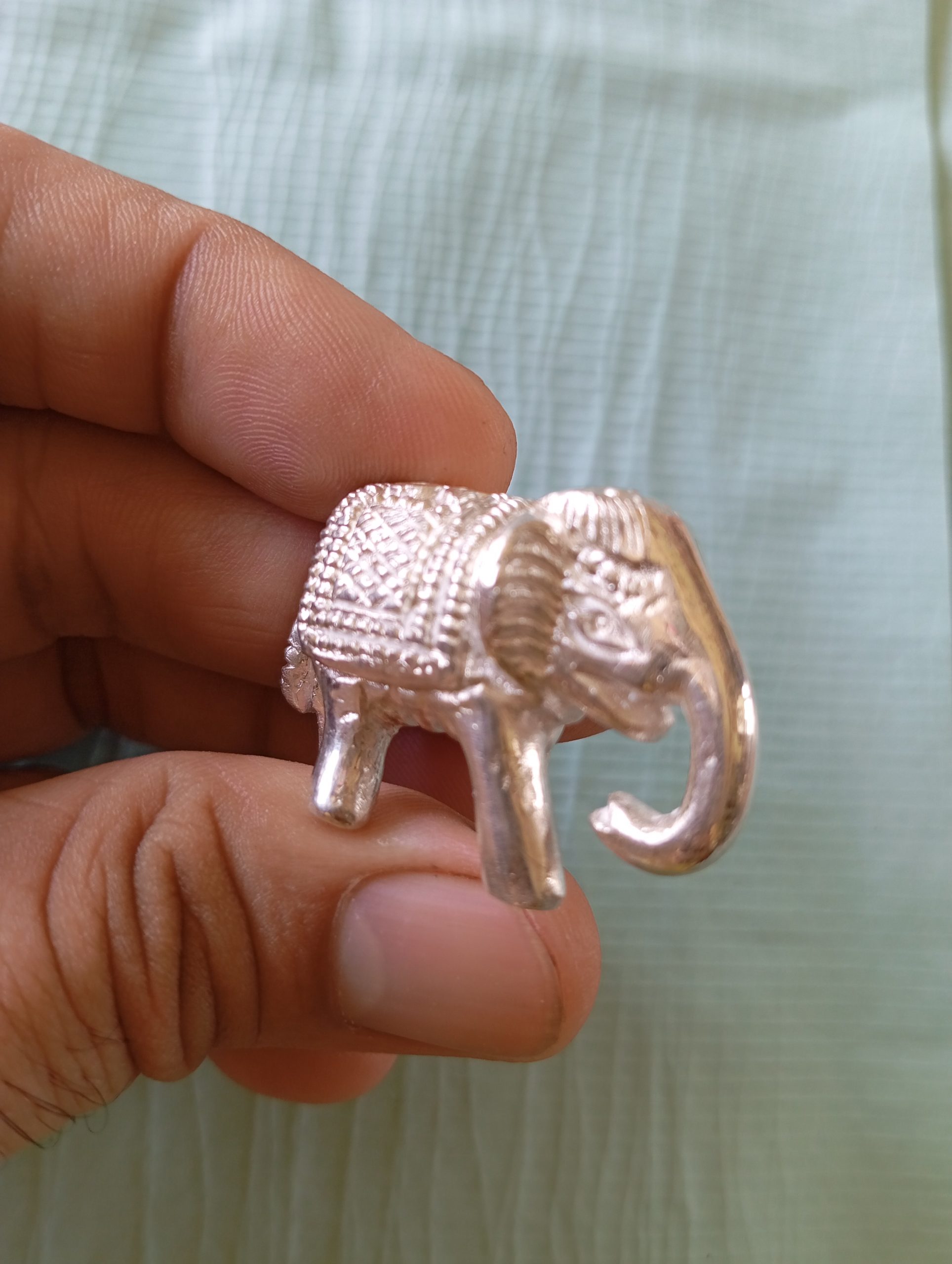 65 ग्राम शुद्ध चांदी (99.50%) से बना बिना जोड़ का हाथी ll pure silver jointless ELEPHANT ll with 99.50% hallmark - Image 7
