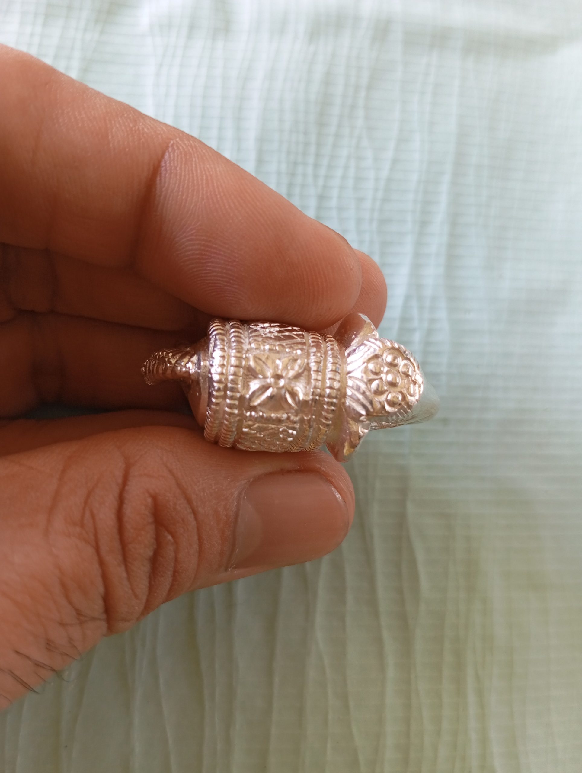 65 ग्राम शुद्ध चांदी (99.50%) से बना बिना जोड़ का हाथी ll pure silver jointless ELEPHANT ll with 99.50% hallmark - Image 10
